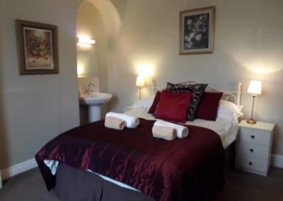 Double Bedroom - En Suite | Craven House
