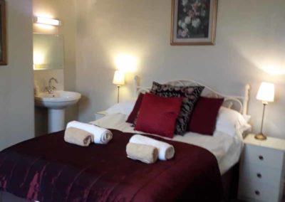 Double Bedroom - En Suite | Craven House